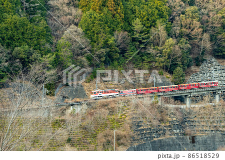 【静岡県】 大井川鉄道 アプト式列車 長島ダム周辺 【静岡県】 大井川鉄道 アプト式列車 長島ダム周辺 86518529