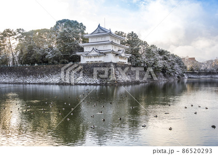 《愛知県》雪の名古屋城西北隅櫓 86520293