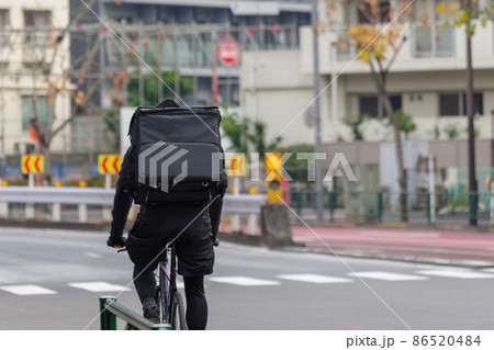注文された食べ物などをお店から自転車で配達するビジネス 注文された食べ物などをお店から自転車で配達するビジネス 86520484