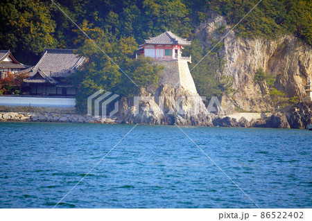 【瀬戸内三十三観音霊場】第二十四番 田島から見た阿伏兎観音盤台寺4 広島県福山市 【瀬戸内三十三観音霊場】第二十四番 田島から見た阿伏兎観音盤台寺4 広島県福山市 86522402