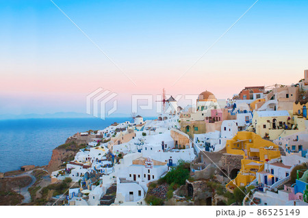 View of Oia town in Santorini island in Greece 86525149