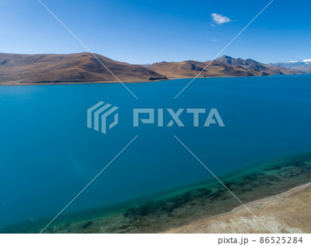 Aerial view of yamdrok lake in tibet china 86525284