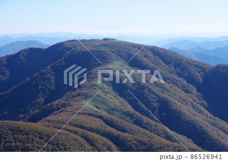 銀杏峰 部子山山頂から望む 福井県大野市 銀杏峰 部子山山頂から望む 福井県大野市 86526941
