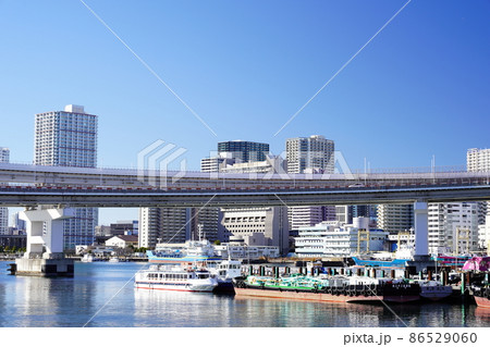 東京湾の海岸の風景 (芝浦) 東京湾の海岸の風景 (芝浦) 86529060
