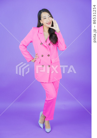 Portrait beautiful young asian woman smile with action Portrait beautiful young asian woman smile with action 86531254