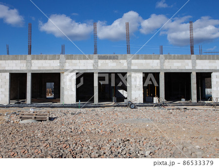 Construction site, visible reinforcement - blue sky Construction site, visible reinforcement - blue sky 86533379