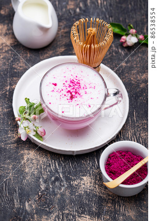 Pink matcha latte with milk Pink matcha latte with milk 86538554