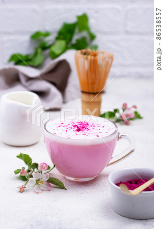 Pink matcha latte with milk Pink matcha latte with milk 86538557