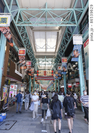 コロナ禍の人と街 吉祥寺サンロード商店街 東京都武蔵野市 コロナ禍の人と街 吉祥寺サンロード商店街 東京都武蔵野市 86539629