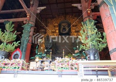 【奈良】東大寺・大仏殿の盧遮那仏坐像 【奈良】東大寺・大仏殿の盧遮那仏坐像 86539737