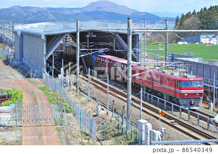 北海道新幹線　木古内－湯の里知内（信）　JR貨物　EH800-16（五稜郭） 86540349