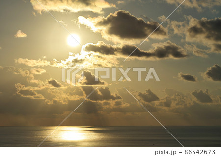 《島根県》奉納山公園から眺める夕日【11月】 《島根県》奉納山公園から眺める夕日【11月】 86542673