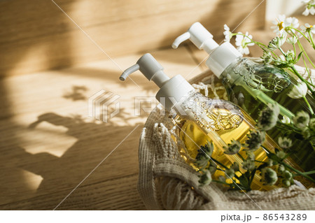 ナチュラルシャンプー ヘアケアのイメージ素材 ナチュラルシャンプー ヘアケアのイメージ素材 86543289