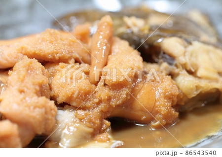 見栄えは良くないが家庭的で素朴な自宅調理の「子持ち赤カレイの煮付け」 見栄えは良くないが家庭的で素朴な自宅調理の「子持ち赤カレイの煮付け」 86543540