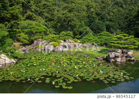 栗林公園 86545117