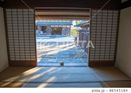 難波田城公園 旧大澤家住宅 座敷から外の眺め 富士見市 難波田城公園 旧大澤家住宅 座敷から外の眺め 富士見市 86545184