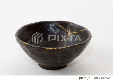 金継した茶碗 86548258