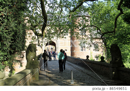 グロート・ベイハールデン城門への道 グロート・ベイハールデン城門への道 86549651