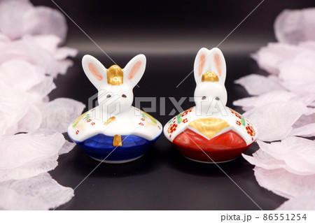 うさぎの雛人形と夜桜 うさぎの雛人形と夜桜 86551254