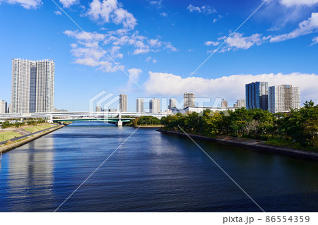 東京臨海副都心　東雲運河の風景 86554359