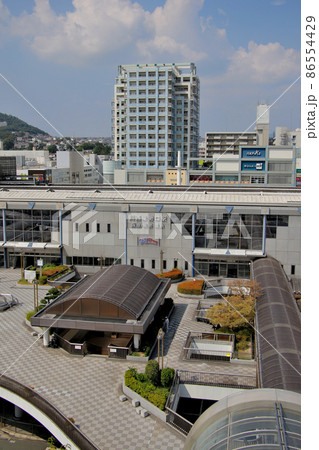 アステ川西屋上より川西能勢口駅を望む 縦位置 アステ川西屋上より川西能勢口駅を望む 縦位置 86554429