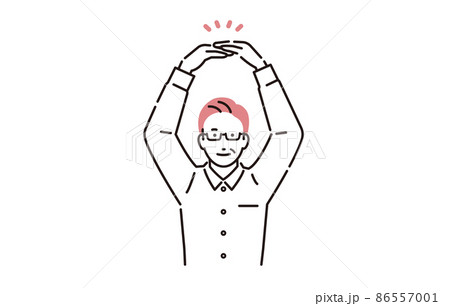 人物 手で丸を作るシニア男性 86557001
