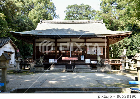 村屋坐弥冨都比売神社の拝殿 86558190