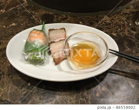 ベトナム料理／海老の生春巻き・豚バラのカリカリ揚げ 86559002