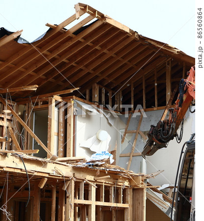 解体工事 現場 取り壊し 更地 不動産 住宅 建替 解体 工事現場 重機 建築 工事 はつり こぼち 解体工事 現場 取り壊し 更地 不動産 住宅 建替 解体 工事現場 重機 建築 工事 はつり こぼち 86560864