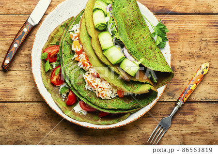 Diet spinach pancake Diet spinach pancake 86563819