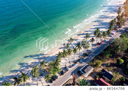 Aerial view of Thungwualaen Beach in Chum phon, Thailand. 86564706