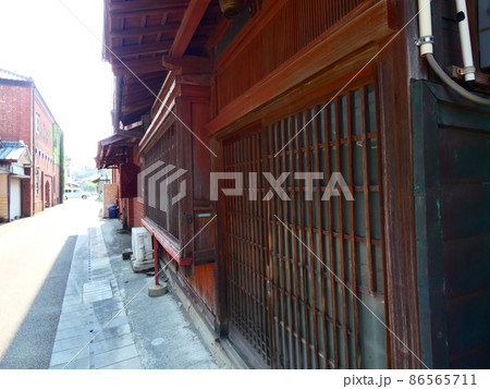 赤レンガ 86565711