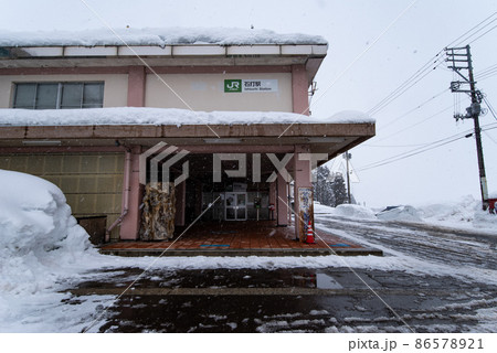 石打駅(新潟県南魚沼市・冬積雪有) 石打駅(新潟県南魚沼市・冬積雪有) 86578921