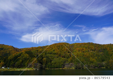 長野県秋の塩の道ウオーキングに行って来ました。素晴らしい湖がありました。(信州大町の中綱湖周辺) 長野県秋の塩の道ウオーキングに行って来ました。素晴らしい湖がありました。(信州大町の中綱湖周辺) 86579543