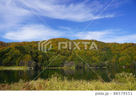 長野県秋の塩の道ウオーキングに行って来ました。素晴らしい湖がありました。(信州大町の中綱湖周辺) 長野県秋の塩の道ウオーキングに行って来ました。素晴らしい湖がありました。(信州大町の中綱湖周辺) 86579551
