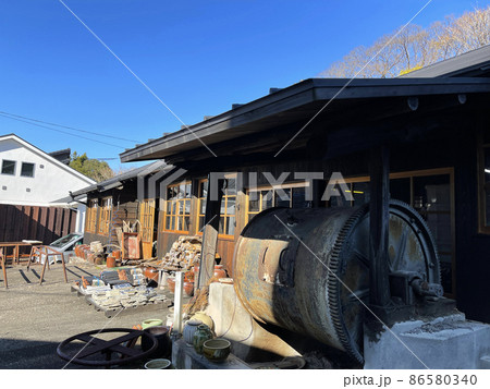 焼き物の街　瀬戸　洞本業窯 86580340