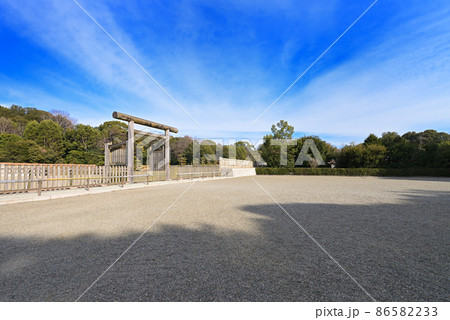神武天皇陵(奈良県橿原市大久保町) 神武天皇陵(奈良県橿原市大久保町) 86582233