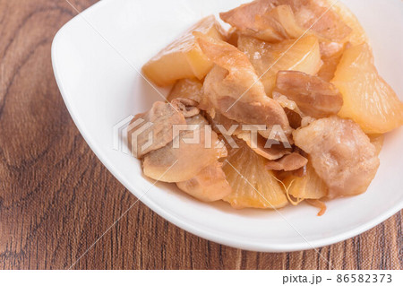 豚肉と大根の煮物 豚肉と大根の煮物 86582373