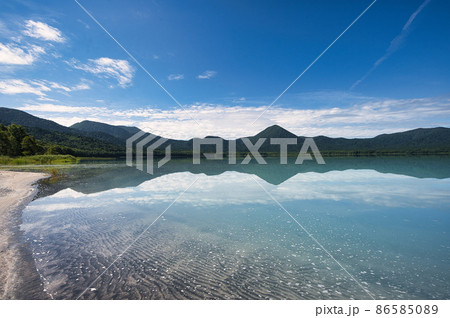 宇曽利湖(霊山 恐山の湖) 宇曽利湖(霊山 恐山の湖) 86585089