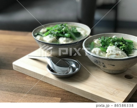 水餃子のスープ 水餃子のスープ 86586338