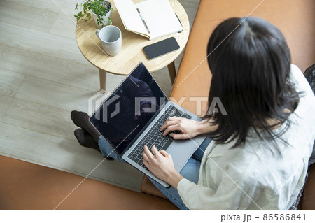 テレワーク 86586841