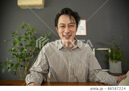 ビデオ通話画面 86587224