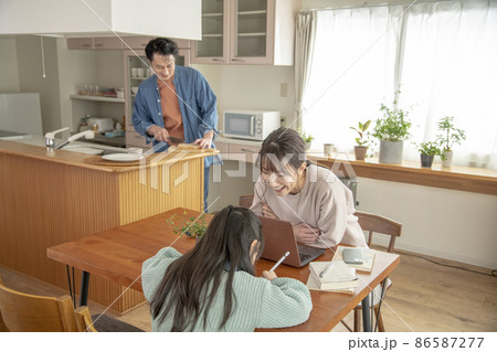 家族の時間 家族の時間 86587277