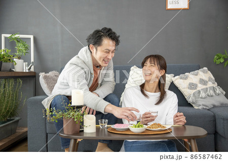 夫婦の時間 86587462