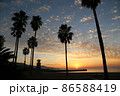 愛媛県伊予市五色ヶ浜の夕日夕焼け 86588419