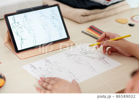 Tailor Learning Drawing Fashion Sketches Tailor Learning Drawing Fashion Sketches 86589032