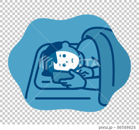 暗闇でスマホを操作する女性 86589828