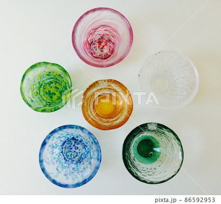 青森の伝統工芸品の津軽びいどろ 86592953