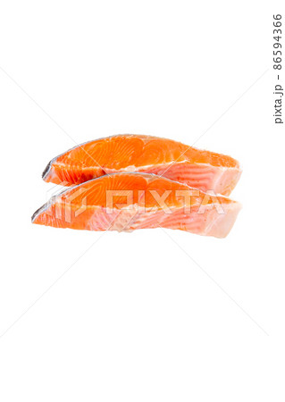 厚切りの甘塩銀鮭の切り身【チラシ用素材】 86594366