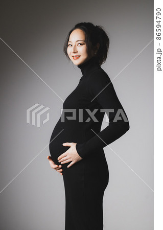 マタニティフォト　黒いニットワンピ 86594790